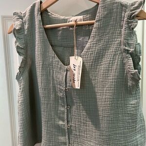 NWT Three Bird Nest Women's Green Ruffle Short Set